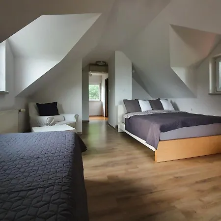 Pocitniska Hisa Grube Z Wellnesom *