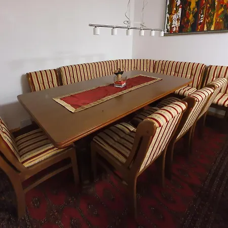 Pocitniska Hisa Grube Z Wellnesom Сasa de vacaciones